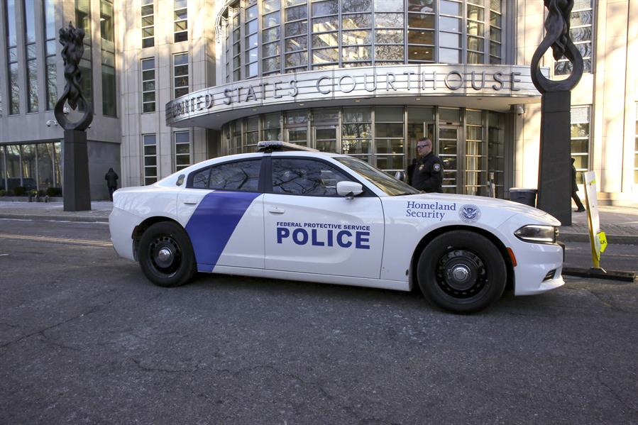 Arrestan en Nueva York a nueve miembros de dos familias de la Cosa Nostra