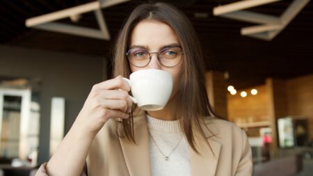 El café aumenta el nivel de supervivencia de los pacientes con cáncer colorrectal