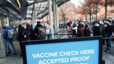 NYC amplía orden de vacunación a todos los trabajadores de guarderías y pide mascarillas en interiores