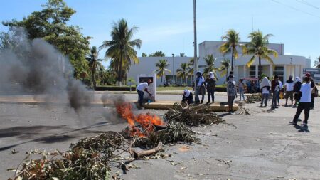 Migrantes intensifican protestas y bloqueos en el sur de México