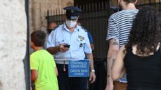 Italianos no vacunados enfrentan nuevas restricciones por el virus del PCCh antes de las fiestas