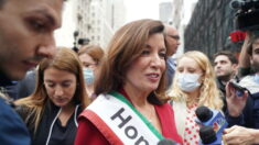 Nueva York extiende orden de uso mascarillas o vacunación para empresas