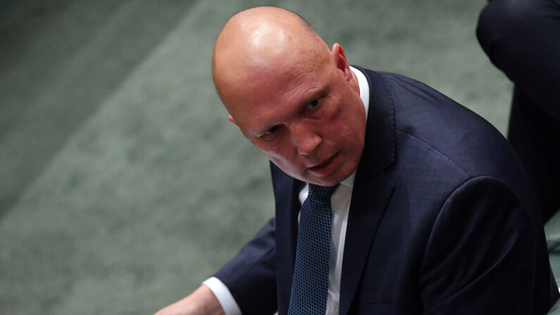 El ministro de Defensa Peter Dutton durante el turno de preguntas en la Cámara de Representantes en la Casa del Parlamento el 02 de junio de 2021 en Canberra, Australia. (Sam Mooy/Getty Images)