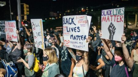 «Los movimientos de BLM y TCR suponen un gigantesco retroceso»: Profesor de izquierda