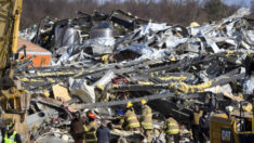«Era como una zona de guerra», dice rescatista de fábrica de velas de Kentucky destruida por tornado
