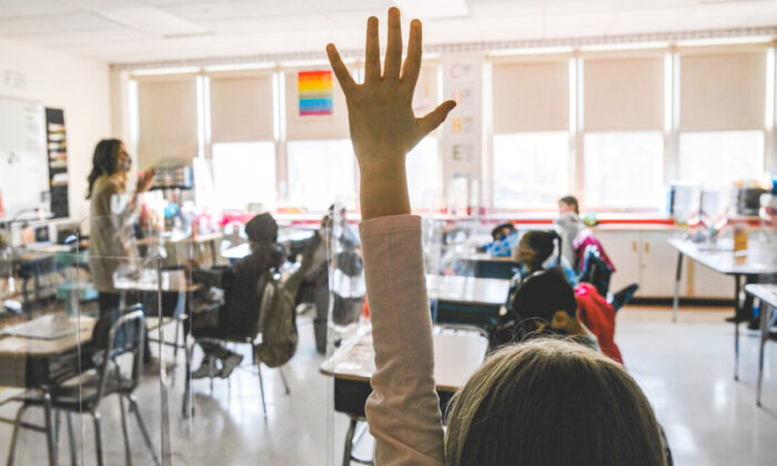 Una clase en la escuela primaria Stark en Stamford, Connecticut, el 10 de marzo de 2021. (John Moore/Getty Images)