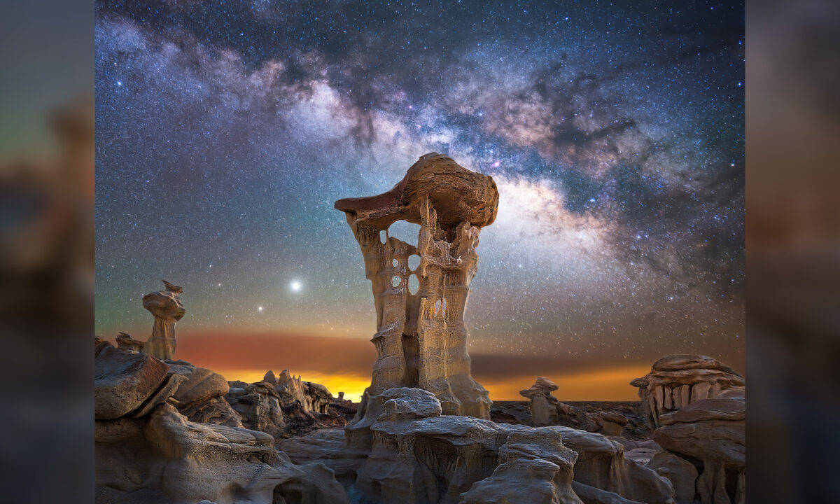 Astrofotógrafo retrata roca "trono alienígena" con fondo de la Vía Láctea en desierto de Nuevo México