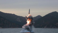 EE.UU. suspende por unos minutos algunos vuelos por un misil norcoreano