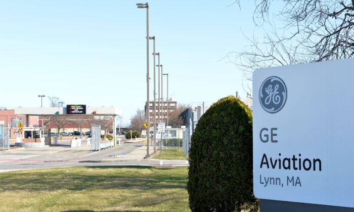 La entrada a la General Electric Aviation en Lynn, Massachusetts, el 31 de marzo de 2020. (Joseph Prezioso/AFP vía Getty Images)