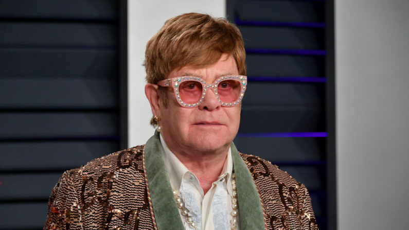 Elton John asiste a la fiesta de los Oscar de Vanity Fair 2019 organizada por Radhika Jones en el Wallis Annenberg Center for the Performing Arts el 24 de febrero de 2019 en Beverly Hills, California.  (Foto de Dia Dipasupil/Getty Images)