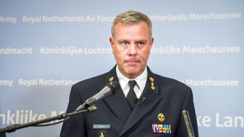El teniente almirante Rob Bauer, asiste a una rueda de prensa en el Ministerio de Defensa en La Haya, Países Bajos, el 20 de julio de 2020. (FLEX VAN LIESHOUT/ANP/AFP vía Getty Images)