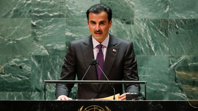 El Jeque Tamim bin Hamad Al Thani, Emir del Estado de Qatar, se dirige a la 76ª Sesión de la Asamblea General de la ONU el 21 de septiembre de 2021 en la sede de la ONU en Nueva York. (Eduardo Munoz-Pool/Getty Images)