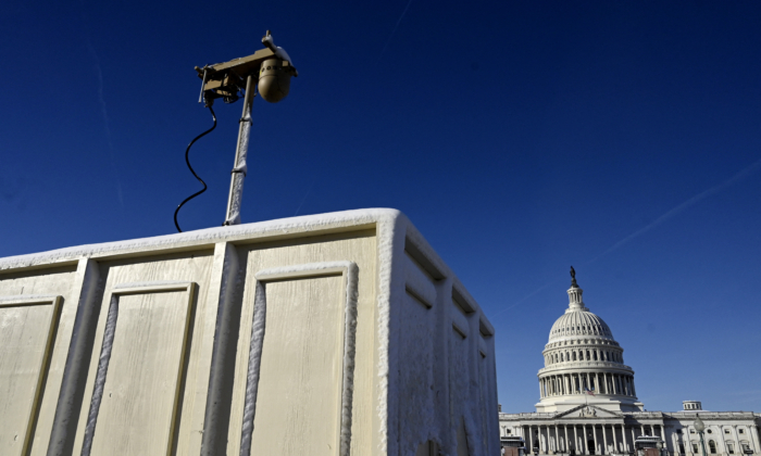 Al menos 19 agencias federales consideran rastrear las solicitudes de exención religiosa