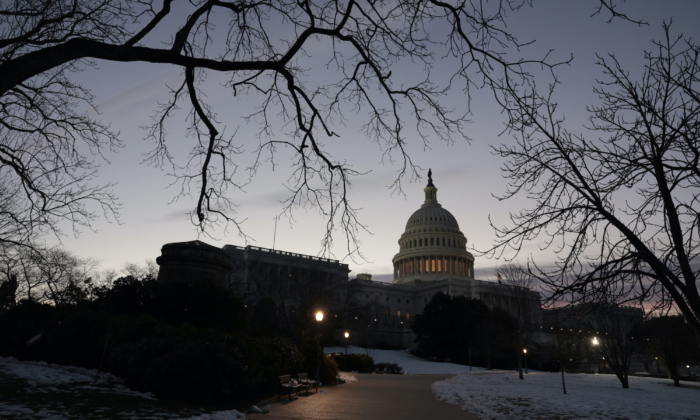 El Capitolio de Estados Unidos en el frente oeste, el 6 de enero de 2022, en Washington, DC. (Anna Moneymaker/Getty Images)
