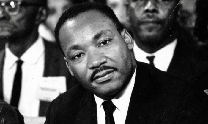 El clérigo estadounidense y defensor de los derechos civiles Martin Luther King (1929–1968) en septiembre de 1964. (Keystone/Getty Images)