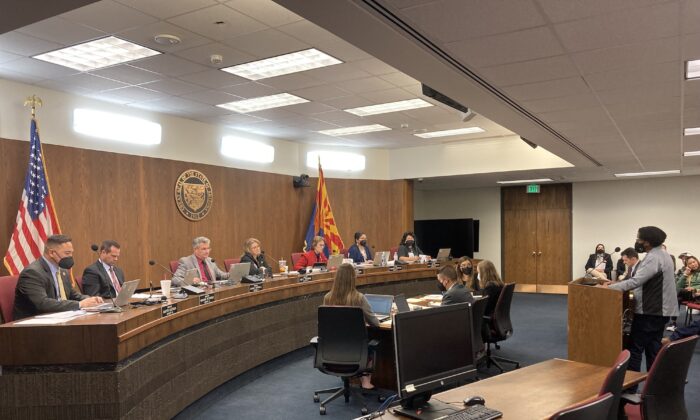 Comité del Senado de Arizona aprueba una serie de proyectos de ley de integridad electoral