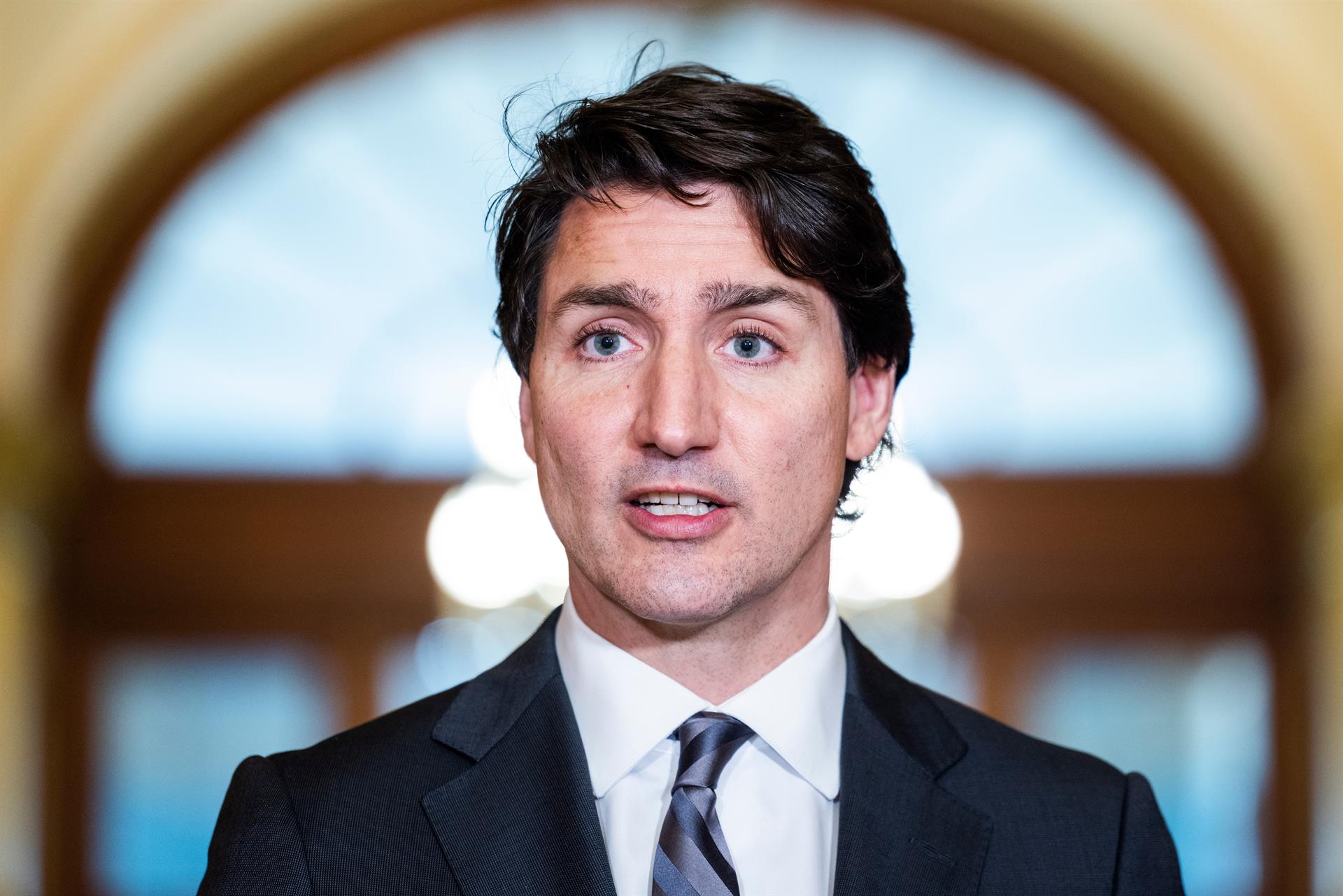 Un hijo de Trudeau contrae COVID-19 y obliga al primer ministro a aislarse