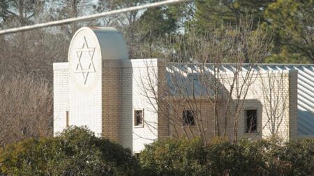 Dos detenidos en Inglaterra por la toma de rehenes en sinagoga de Texas