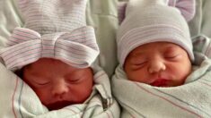 Gemelos nacen en años diferentes: ¡La bebé nace en 2021 y su hermano en 2022!
