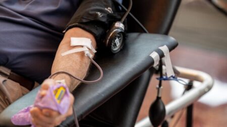 Cruz Roja Americana dice que enfrenta la peor escasez de sangre en más de 10 años
