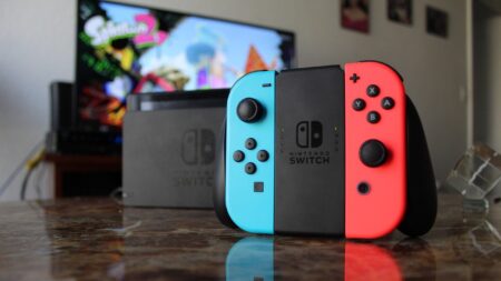 Abuela recibe por error 6 Nintendo Switch, intenta devolverlos y la tienda se los regala