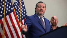 Ted Cruz se retracta de declaraciones en las que calificaba el 6 de enero de “ataque terrorista violento”
