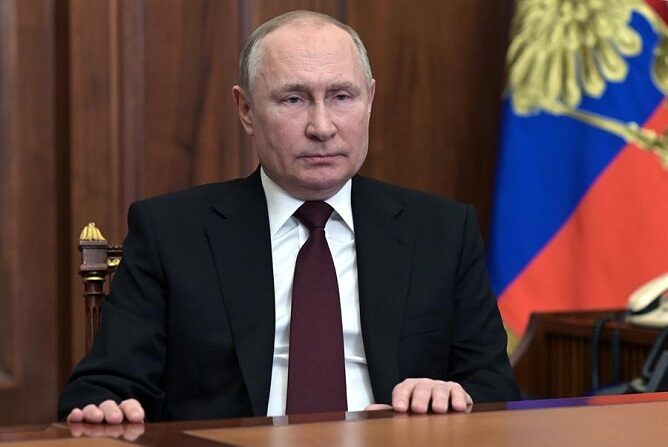 El presidente ruso Vladimir Putin se dirige a la nación rusa sobre lo que está sucediendo en el Donbass y en la frontera con Ucrania en Moscú, Rusia, el 21 de febrero de 2022. (EFE/EPA/ALEKSEY NIKOLSKYI/SPUTNIK/KREMLIN POOL / POOL)