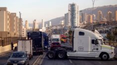 Camioneros vuelven a bloquear el norte de Chile protestando por inseguridad