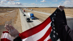 Camioneros de Nueva Inglaterra se preparan para protestar contra políticas del gobierno