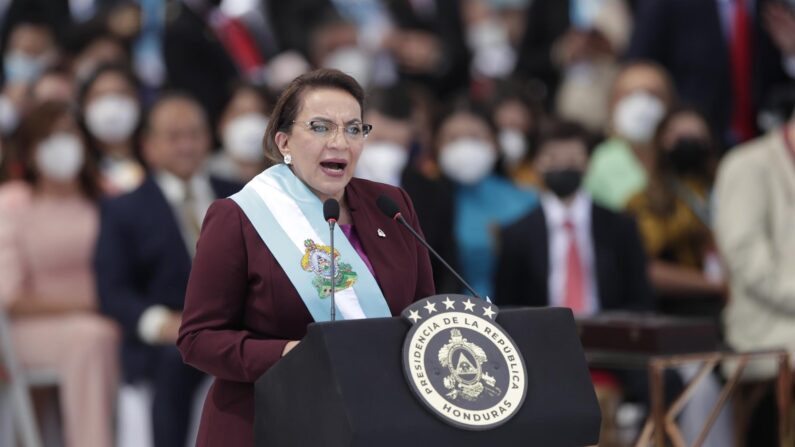 La presidenta Xiomara Castro, en una fotografía de archivo. EFE/ Bienvenido Velasco
