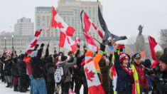 Trudeau aviva las llamas de las protestas invocando la Ley de Emergencia