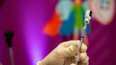 Protección de refuerzos de la vacuna anti-COVID contra la hospitalización baja con el tiempo: Estudio