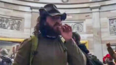 Condenan a 2 años de libertad condicional y multa de USD 1000 a “fumador de porros” del Capitolio