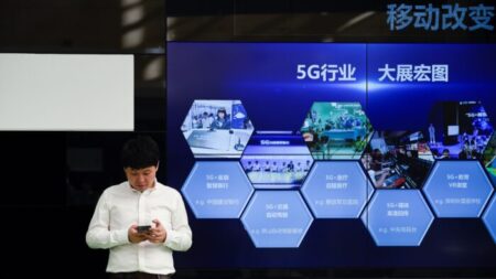 “No podemos permitirnos perder”: Ex asesor de seguridad advierte que EEUU pierde ventaja con China en 5G