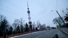 Rusia bombardea Kiev y destruye torre de televisión
