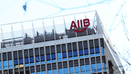 Exejecutivo: El PCCh manipula al banco AIIB y difunde la cultura tóxica del marxismo