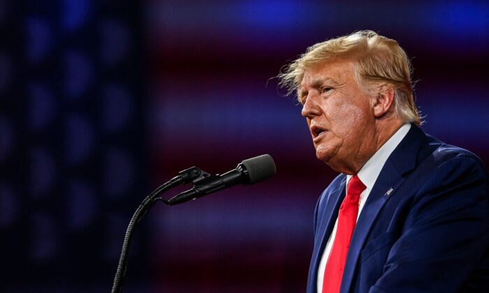 El expresidente Donald Trump habla en la Conferencia de Acción Política Conservadora 2022, CPAC, en Orlando, Florida, el 26 de febrero de 2022. (Chandan Khanna/AFP vía Getty Images)