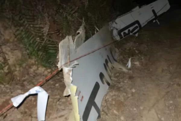 Las tareas de rescate continúan hoy en el condado de Tengxian de la provincia meridional de Guangxi, donde el 21 de marzo se estrelló un Boeing 737-800 de la aerolínea China Eastern con 132 personas a bordo, sin que se haya informado todavía del hallazgo de algún superviviente ni de las cajas negras.(EFE/EPA/STRINGER CHINA OUT)