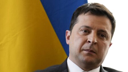 Zelensky se abre a compromisos sobre la OTAN, Crimea y las «repúblicas» separatistas, pero no se rinde