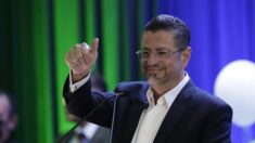 Rodrigo Chaves recibe con «responsabilidad» victoria en elecciones presidenciales de Costa Rica