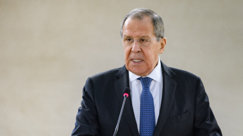 El ministro de Asuntos Exteriores ruso, Serguéi Lavrov, pronuncia un discurso en la principal sesión anual del Consejo de Derechos Humanos de la ONU el 25 de febrero de 2020 en Ginebra. (Fabrice Coffrini/AFP vía Getty Images)