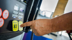 Se retrasa la reducción del impuesto sobre la gasolina en California