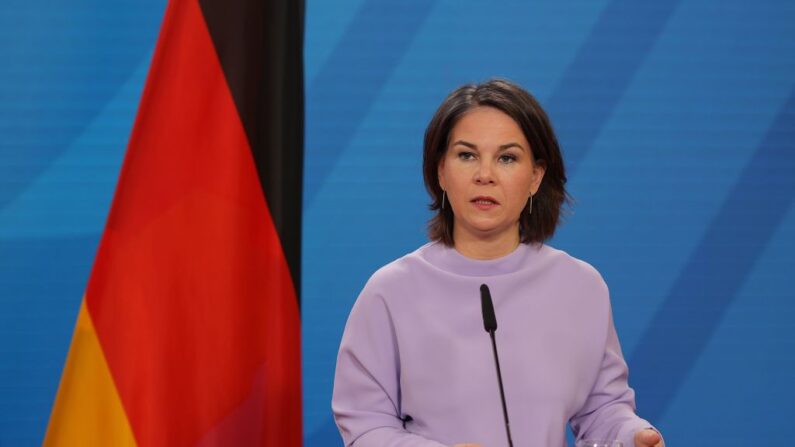 Annalena Baerbock, ministra Federal de Asuntos Exteriores de Alemania en el Ministerio Federal de Asuntos Exteriores el 24 de marzo de 2022 en Berlín, Alemania. (Pool/Getty Images)