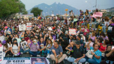 Miles protestan en ciudad mexicana de Monterrey por muerte de joven Debanhi Escobar
