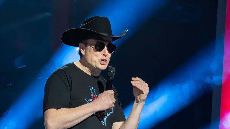 El CEO de Tesla Motors, Elon Musk, en la gran fiesta de inauguración "Cyber ​​Rodeo" de fabricación de Tesla Giga Texas en Austin, Texas, el 7 de abril de 2022. (Suzanne Cordeiro/AFP vía Getty Images)