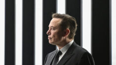 Los gobiernos occidentales advierten a Elon Musk tras la toma de control de Twitter