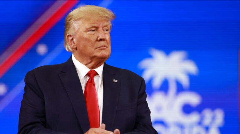 Donald Trump, el 45º presidente de los Estados Unidos, habla durante la Conferencia de Acción Política Conservadora en The Rosen Shingle Creek en Orlando, Florida, el 26 de febrero de 2022. (Joe Raedle/Getty Images)