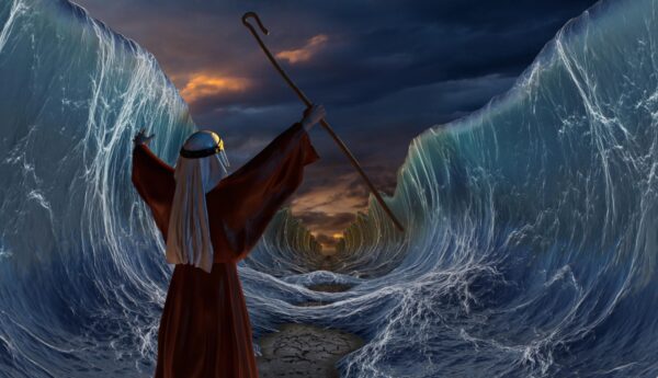 Una ilustración representa a Dios partiendo el Mar Rojo, permitiendo a Moisés y a los israelitas cruzar el corredor de agua. (Ilustración - vlastas/Shutterstock)