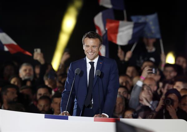 El presidente francés, Emmanuel Macron, el 24 de abril de 2022 en París. EFE/EPA/GUILLAUME HORCAJUELO
