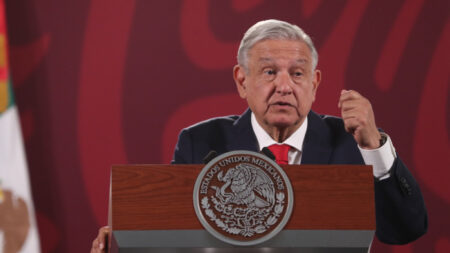 López Obrador pide indagar a exgobierno de Calderón y de EE.UU. por operativo